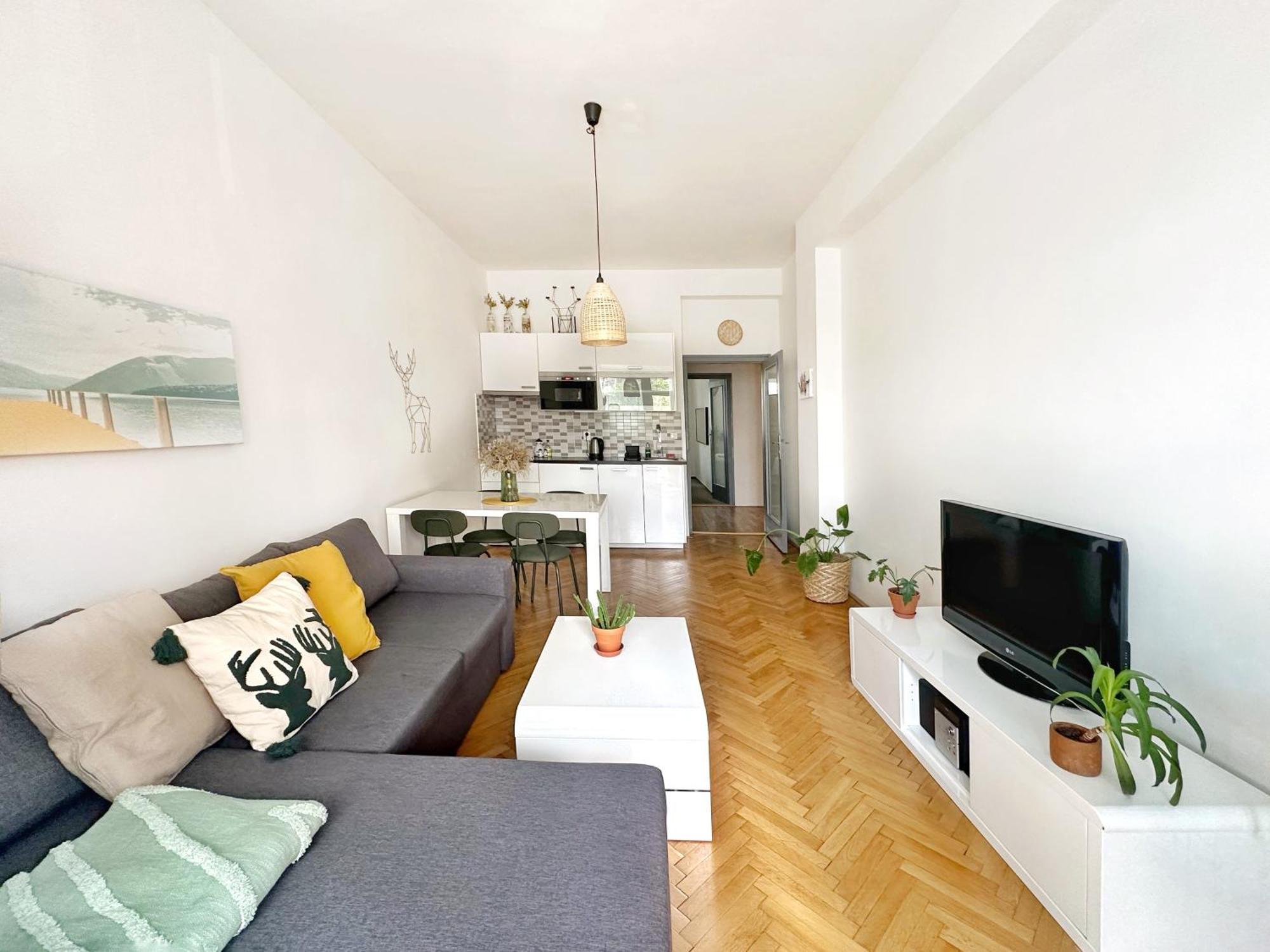 Bright And Central Suite With A Balcony 브르노 외부 사진