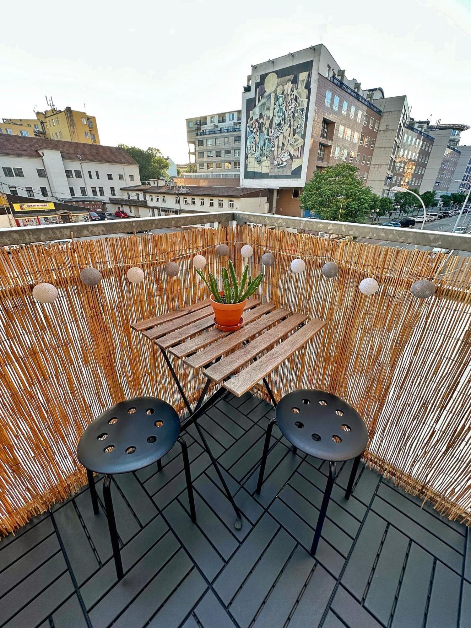 Bright And Central Suite With A Balcony 브르노 외부 사진
